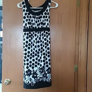 Black and white maternity dress